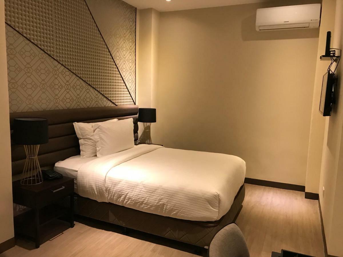 Maxx Hotel Ortigas Pasig City Zewnętrze zdjęcie