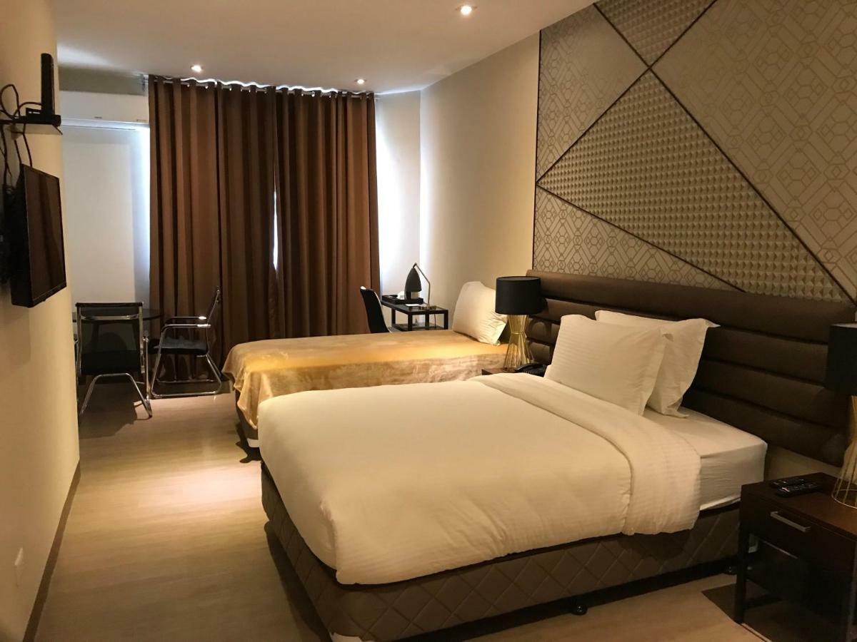 Maxx Hotel Ortigas Pasig City Zewnętrze zdjęcie