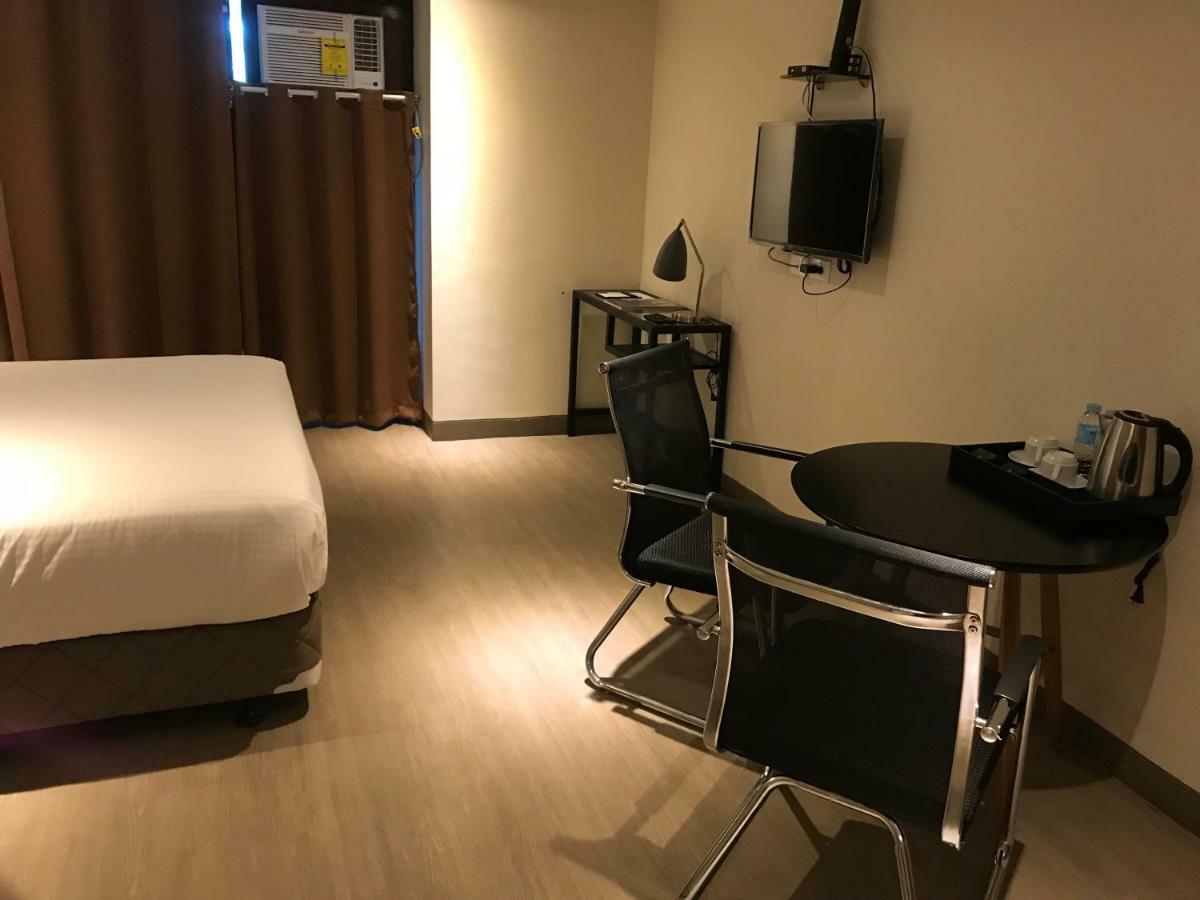 Maxx Hotel Ortigas Pasig City Zewnętrze zdjęcie